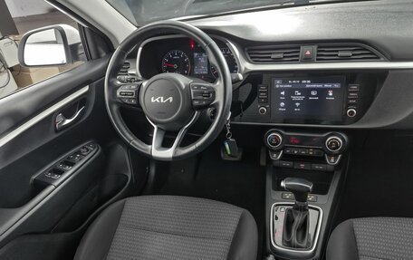 KIA Rio IV, 2021 год, 1 889 000 рублей, 13 фотография