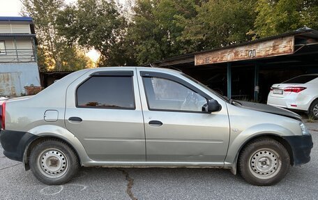 Renault Logan I, 2011 год, 450 000 рублей, 2 фотография