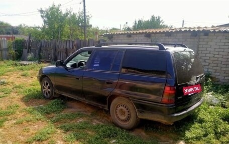 Opel Astra F, 1995 год, 100 000 рублей, 2 фотография