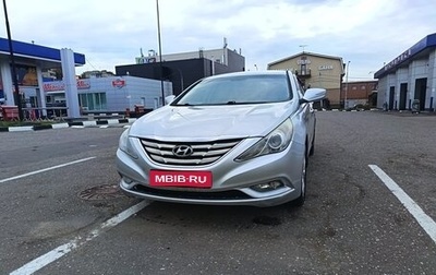Hyundai Sonata VI, 2011 год, 730 000 рублей, 1 фотография