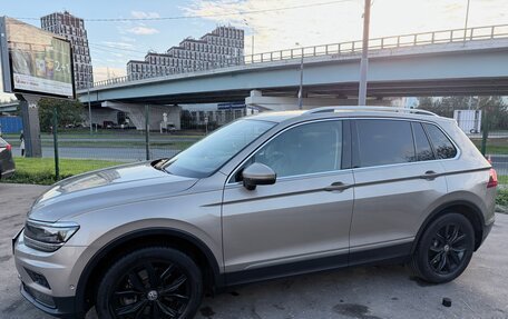Volkswagen Tiguan II, 2018 год, 2 950 000 рублей, 4 фотография