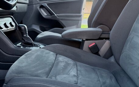 Volkswagen Tiguan II, 2018 год, 2 950 000 рублей, 13 фотография