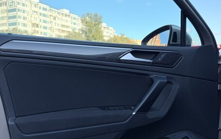 Volkswagen Tiguan II, 2018 год, 2 950 000 рублей, 14 фотография