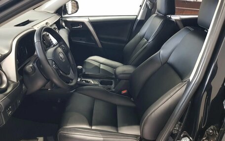 Toyota RAV4, 2018 год, 2 029 000 рублей, 9 фотография