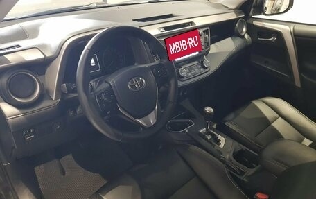 Toyota RAV4, 2018 год, 2 029 000 рублей, 11 фотография