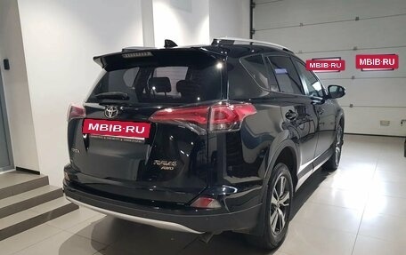 Toyota RAV4, 2018 год, 2 029 000 рублей, 6 фотография