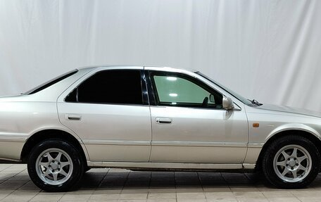 Toyota Camry, 2000 год, 390 000 рублей, 3 фотография