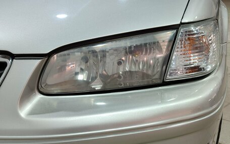 Toyota Camry, 2000 год, 390 000 рублей, 8 фотография