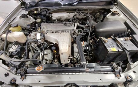 Toyota Camry, 2000 год, 390 000 рублей, 10 фотография
