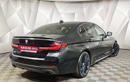 BMW 5 серия, 2021 год, 5 100 000 рублей, 2 фотография