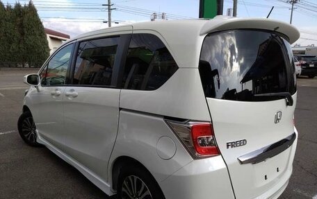Honda Freed I, 2015 год, 935 000 рублей, 5 фотография