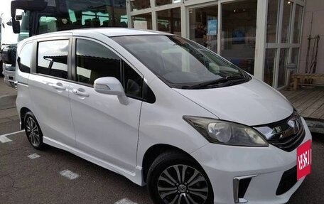Honda Freed I, 2015 год, 935 000 рублей, 3 фотография