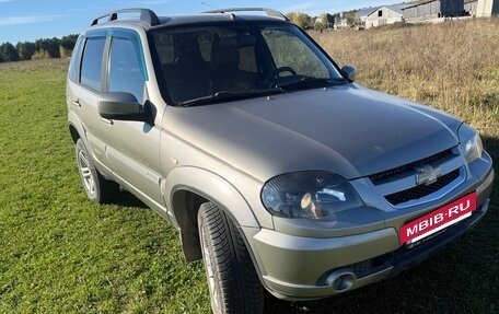 Chevrolet Niva I рестайлинг, 2019 год, 810 000 рублей, 4 фотография