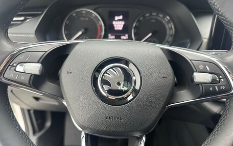 Skoda Octavia IV, 2022 год, 1 999 000 рублей, 8 фотография