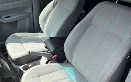 Volkswagen Caddy III рестайлинг, 2008 год, 470 000 рублей, 11 фотография