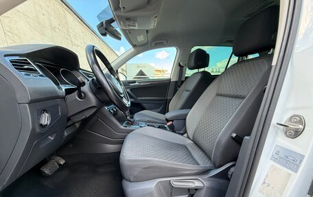 Volkswagen Tiguan II, 2018 год, 2 550 000 рублей, 11 фотография