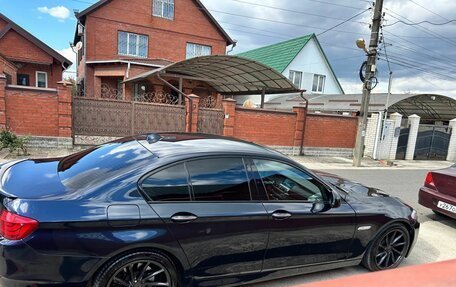 BMW 5 серия, 2010 год, 1 500 000 рублей, 2 фотография