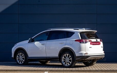 Toyota RAV4, 2017 год, 2 295 000 рублей, 4 фотография