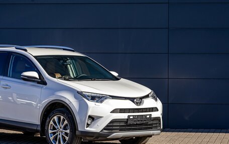 Toyota RAV4, 2017 год, 2 295 000 рублей, 8 фотография