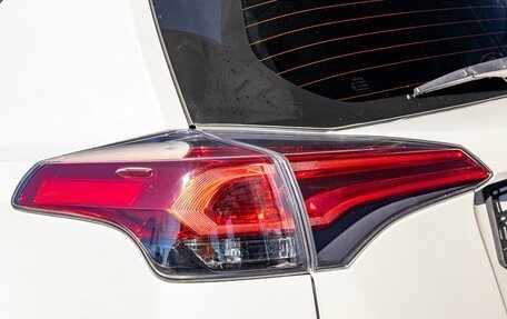 Toyota RAV4, 2017 год, 2 295 000 рублей, 12 фотография