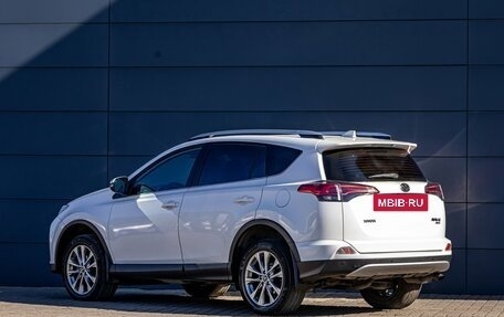 Toyota RAV4, 2017 год, 2 295 000 рублей, 9 фотография