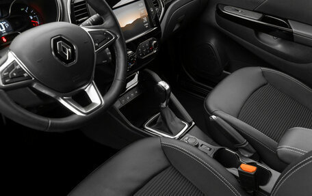 Renault Kaptur I рестайлинг, 2021 год, 1 920 000 рублей, 20 фотография