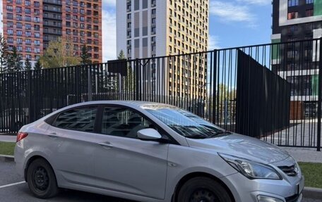 Hyundai Solaris II рестайлинг, 2016 год, 680 000 рублей, 1 фотография