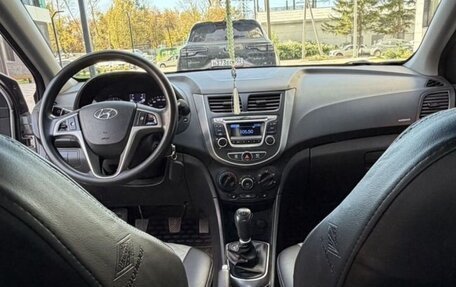 Hyundai Solaris II рестайлинг, 2016 год, 680 000 рублей, 6 фотография