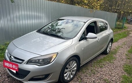 Opel Astra J, 2012 год, 800 000 рублей, 2 фотография