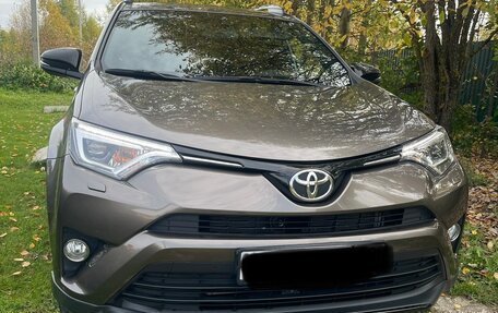Toyota RAV4, 2019 год, 2 750 000 рублей, 1 фотография