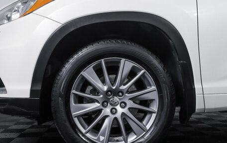 Toyota Highlander III, 2014 год, 2 750 000 рублей, 25 фотография