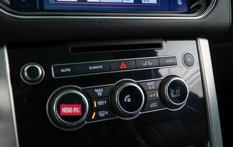 Land Rover Range Rover IV рестайлинг, 2016 год, 5 399 077 рублей, 20 фотография