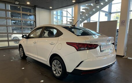 Hyundai Solaris II рестайлинг, 2022 год, 1 781 000 рублей, 5 фотография