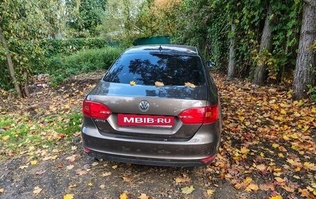 Volkswagen Jetta VI, 2012 год, 1 000 000 рублей, 5 фотография