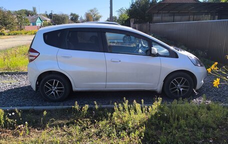 Honda Fit III, 2009 год, 630 000 рублей, 3 фотография