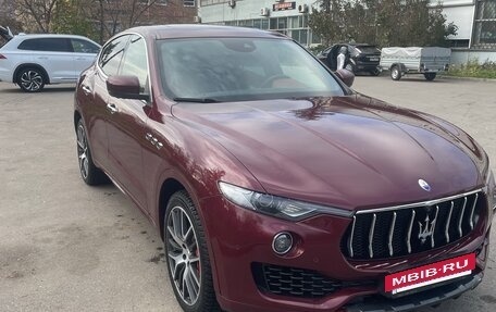 Maserati Levante I, 2017 год, 3 500 000 рублей, 2 фотография