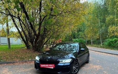 BMW 5 серия, 2022 год, 4 950 000 рублей, 2 фотография