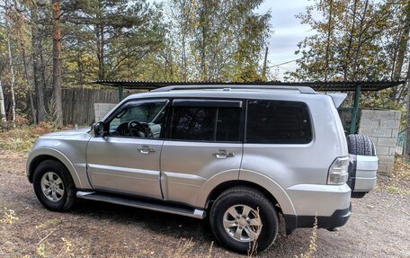 Mitsubishi Pajero IV, 2008 год, 1 350 000 рублей, 3 фотография