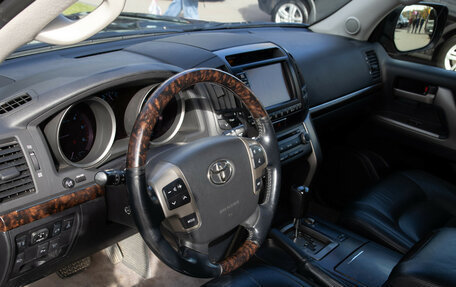 Toyota Land Cruiser 200, 2011 год, 3 088 000 рублей, 10 фотография