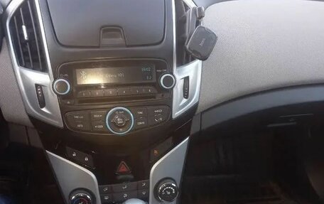 Chevrolet Cruze II, 2014 год, 690 000 рублей, 9 фотография