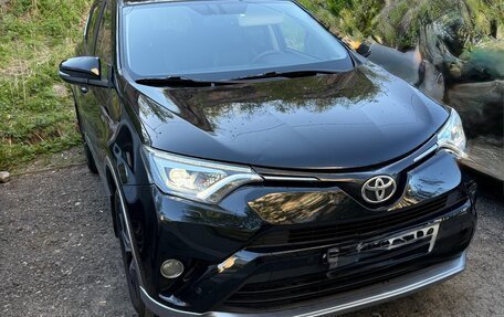 Toyota RAV4, 2016 год, 1 790 000 рублей, 3 фотография
