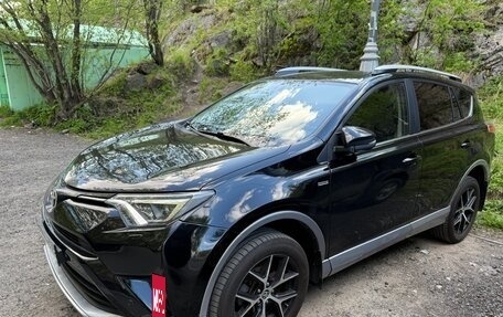 Toyota RAV4, 2016 год, 1 790 000 рублей, 10 фотография