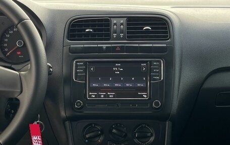 Volkswagen Polo VI (EU Market), 2013 год, 780 000 рублей, 17 фотография