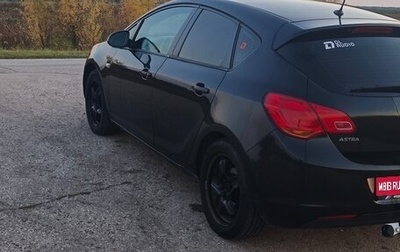 Opel Astra J, 2012 год, 570 000 рублей, 1 фотография