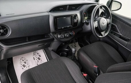 Toyota Vitz, 2019 год, 949 000 рублей, 13 фотография