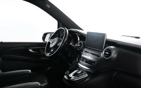 Mercedes-Benz V-Класс, 2018 год, 4 750 000 рублей, 9 фотография