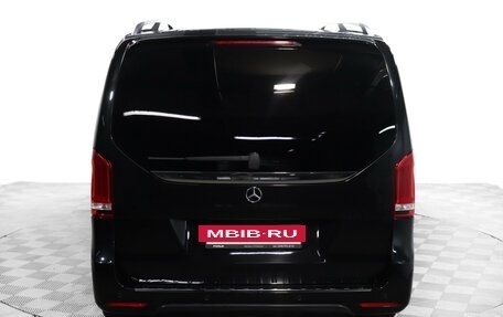 Mercedes-Benz V-Класс, 2018 год, 4 750 000 рублей, 6 фотография
