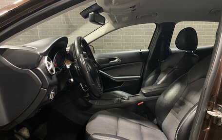 Mercedes-Benz GLA, 2015 год, 1 825 000 рублей, 10 фотография