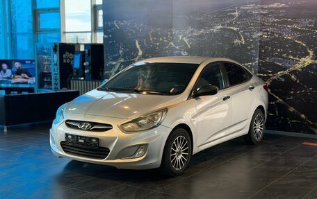 Hyundai Solaris II рестайлинг, 2014 год, 900 000 рублей, 3 фотография