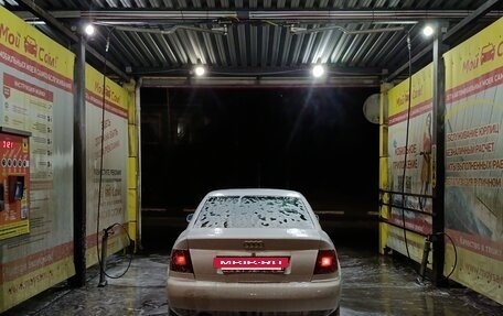Audi A4, 1995 год, 250 000 рублей, 7 фотография